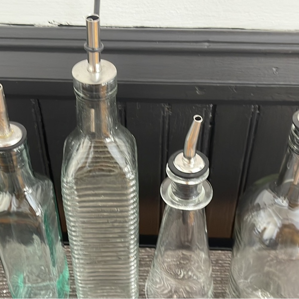 Oil dispenser bottles